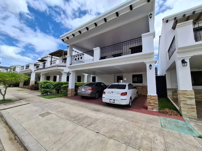 GG -  Venta, remodelada casa en El Cortijo de Sierra 
