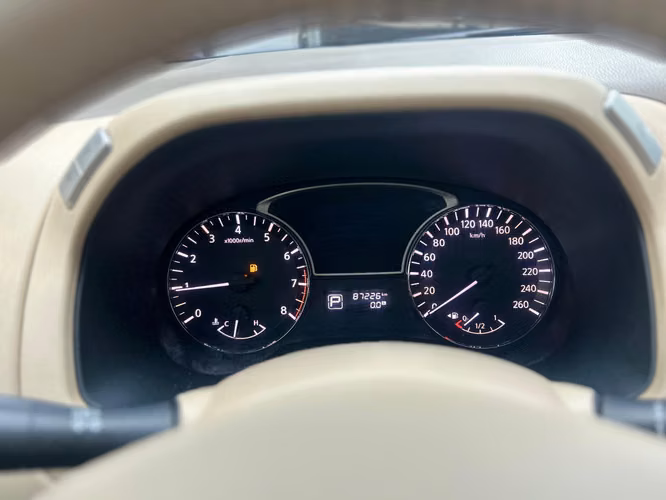 Nissan Pathfinder 4x4 Año 2015 . Comprada en agencia 