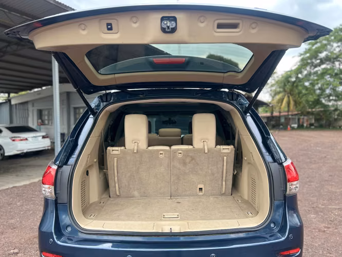 Nissan Pathfinder 4x4 Año 2015 . Comprada en agencia 