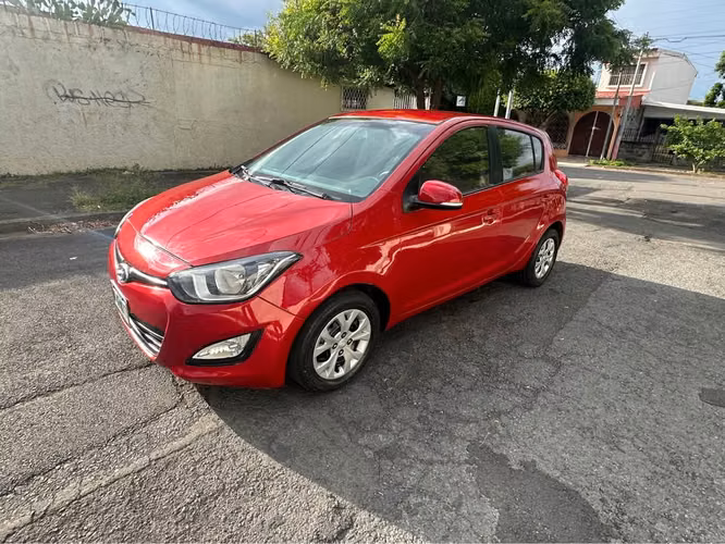 Hyundai i-20  // Año : 2015