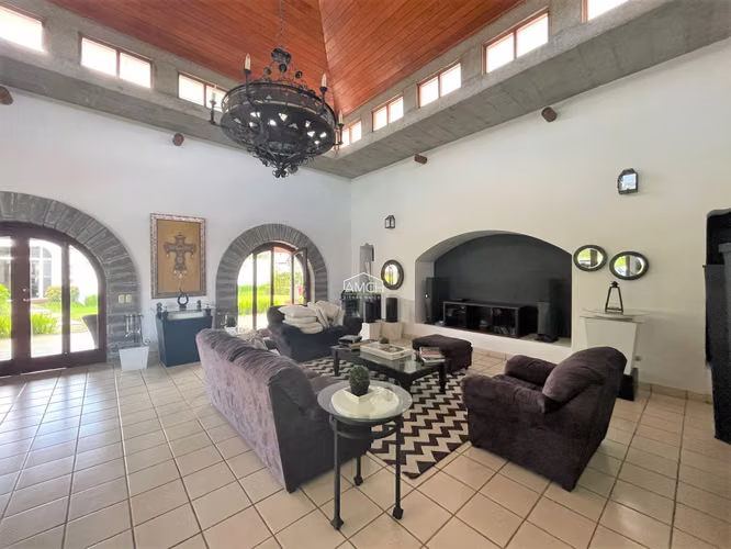 AM-Se Vende Casa en Altos de Santo Domingo - Imagen 3