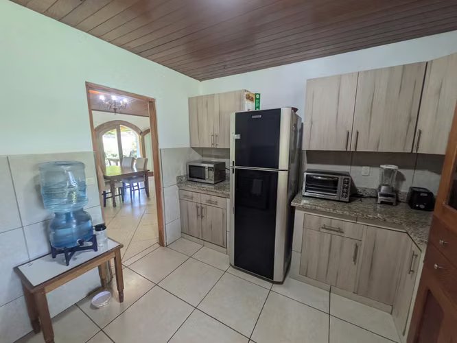 Renta en las colinas ideal para vivienda u oficina  - Imagen 12