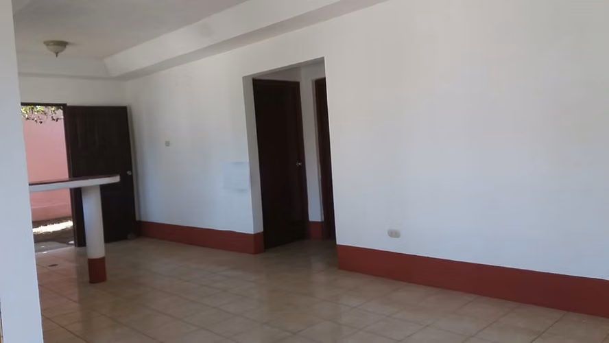 Excelente oportunidad de inversión Casa en Residencial Puertas del Sol - Imagen 3