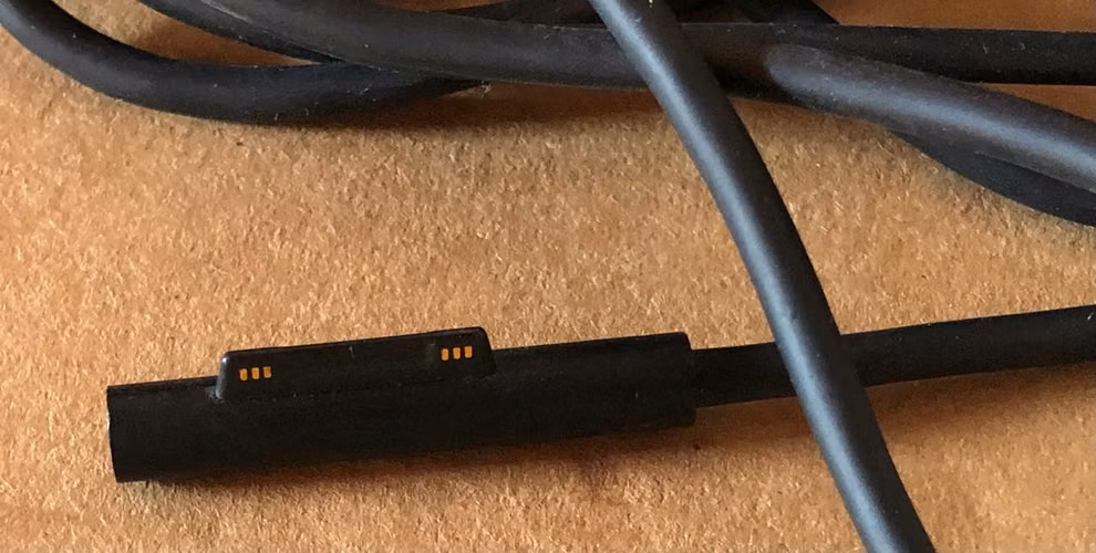 Cargador Magnetico Surface Connect Original - Imagen 3
