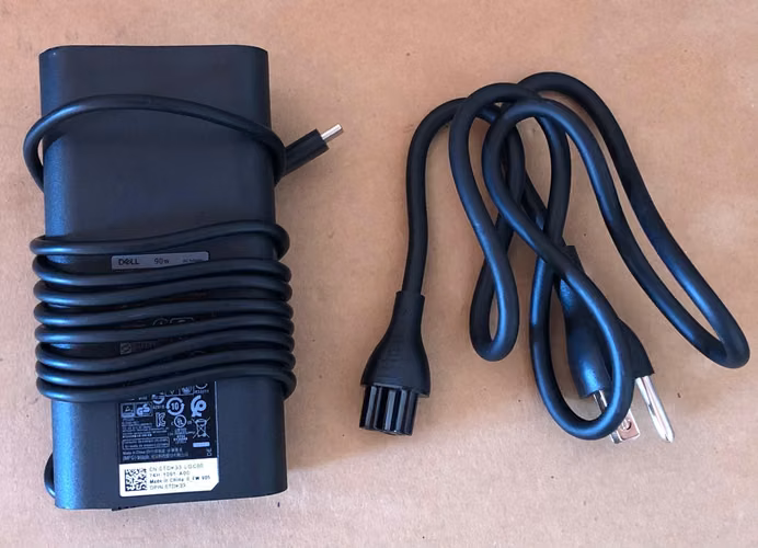 Cargador Dell USB-C original de hasta 90 Watts