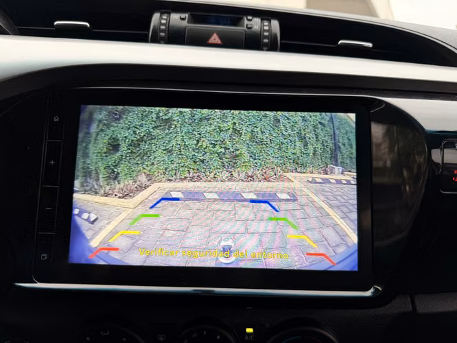 TOYOTA HILUX AUTOMÁTICA 