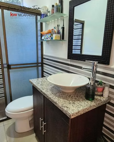 ¡En venta! Casa dentro de Residencial Santa Isabel, Carretera Sur. - Imagen 10