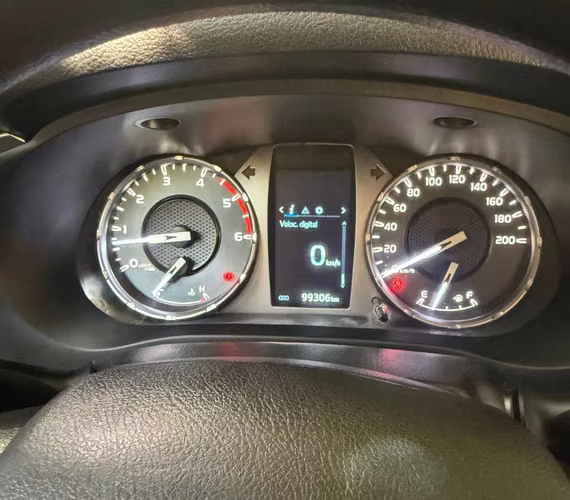 Toyota Hilux 4x4 2023