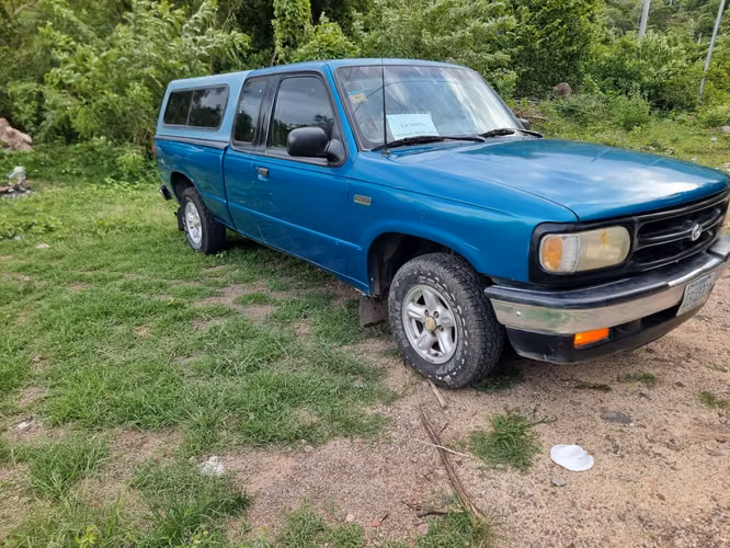 Mazda B2300 manual RWD 1996 - Imagen 4