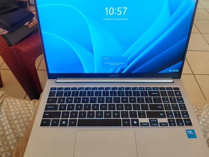 Samsung Galaxy Book4  - Imagen 2
