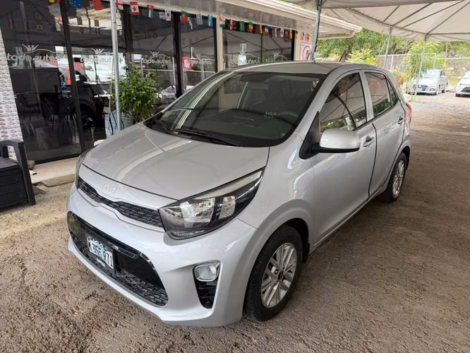 KIA PICANTO AÑO 2023