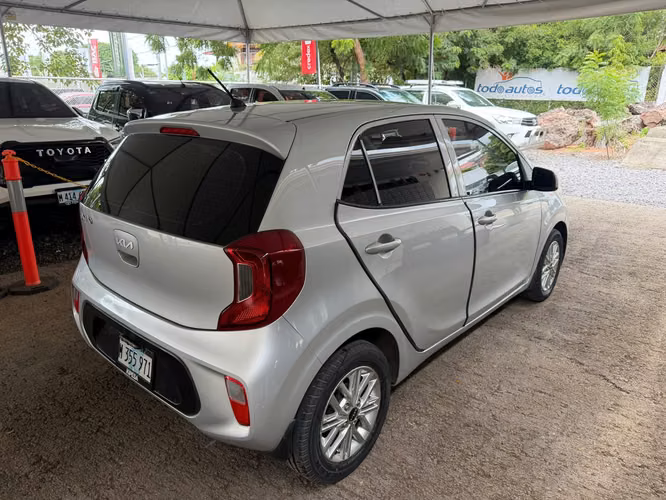 KIA PICANTO AÑO 2023 - Imagen 3