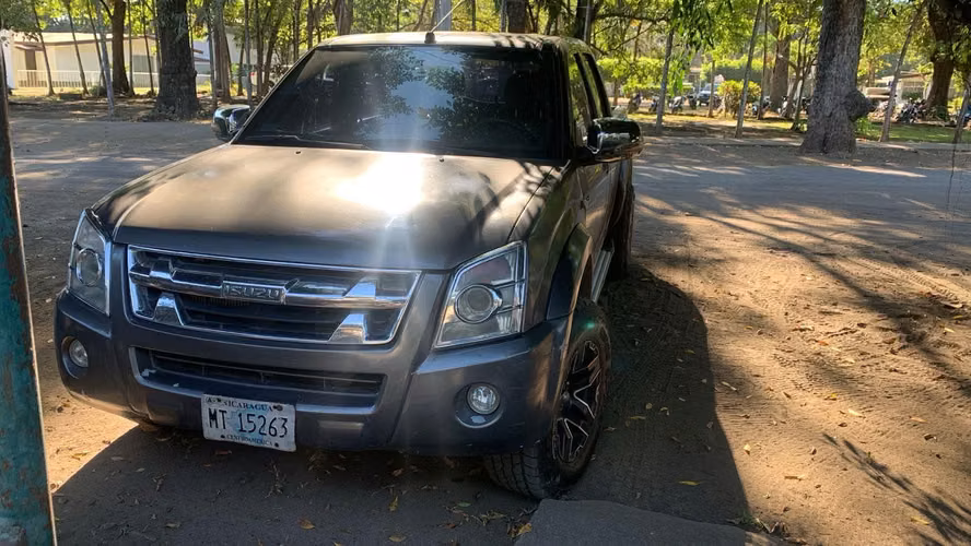 Vendo Camioneta Isuzu / Negociable