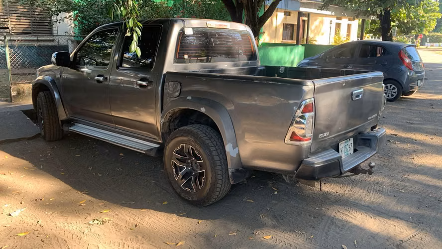 Vendo Camioneta Isuzu / Negociable