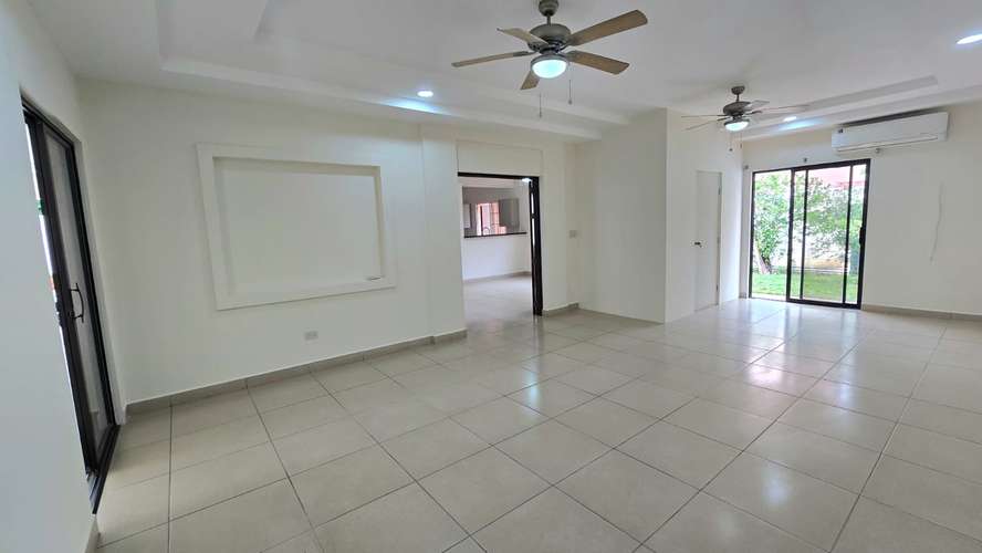 CASA DE 2 PLANTAS EN RENTA | LOMAS DEL VALLE - Imagen 10