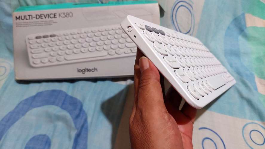 Teclado Bluetooth Logitech K380 (Como Nuevo + Caja y Pilas Nuevas)