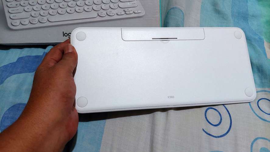 Teclado Bluetooth Logitech K380 (Como Nuevo + Caja y Pilas Nuevas)