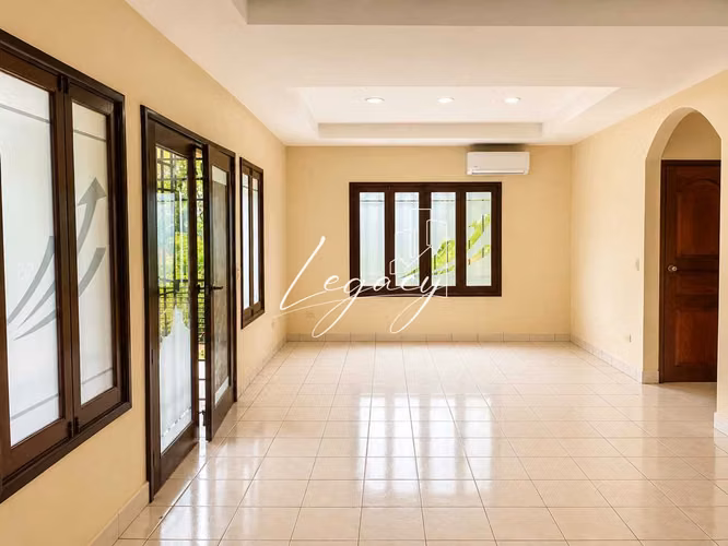 AG- CASA DE UNA PLANTA EN ALQUILER | VILLA FONTANA - Imagen 2