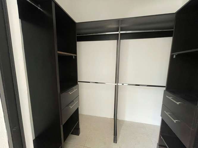 KW - Venta, casa en residencial de Santo Domingo - Imagen 7