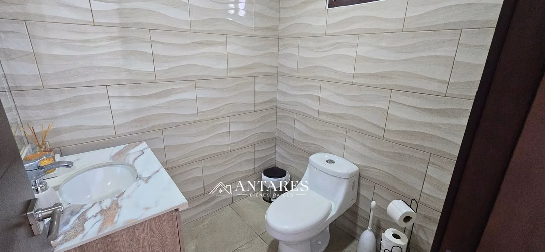 Moderna Casa en Condominio Privado - Imagen 15