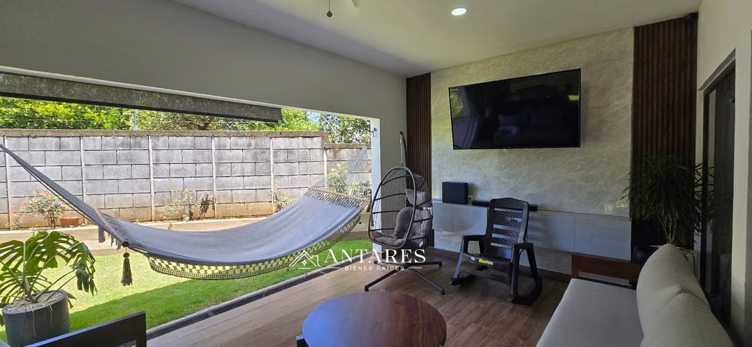 Moderna Casa en Condominio Privado - Imagen 7