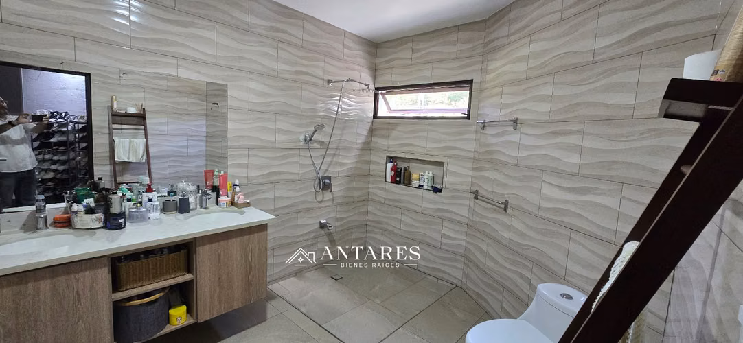Moderna Casa en Condominio Privado - Imagen 11