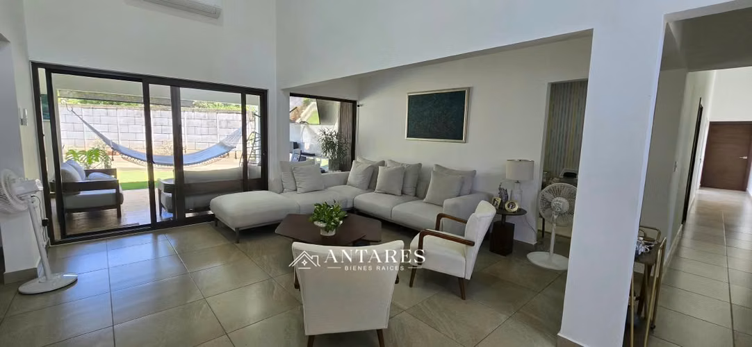 Moderna Casa en Condominio Privado - Imagen 5