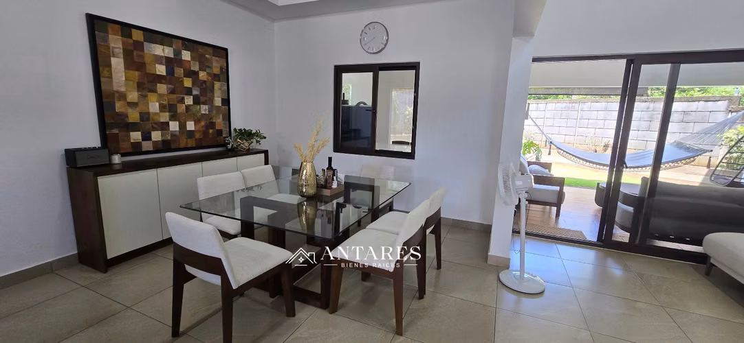 Moderna Casa en Condominio Privado - Imagen 3