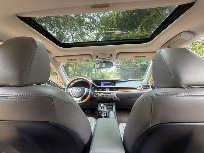 Lexus ES 300h 2013