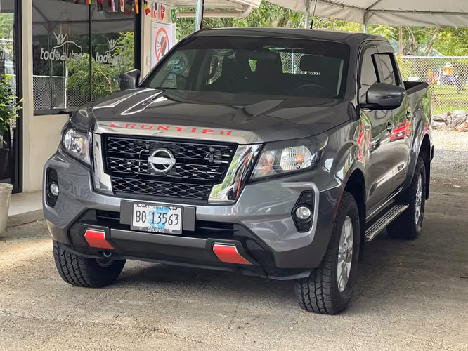 NISSAN NP300 FRONTIER XE AÑO 2025 - Imagen 2