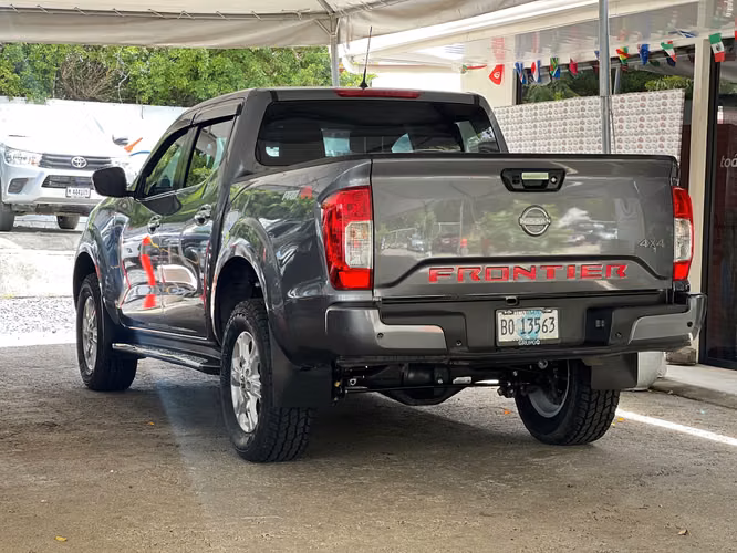 NISSAN NP300 FRONTIER XE AÑO 2025 - Imagen 3