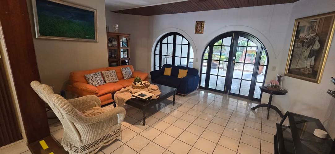 Venta de Casa en Las Cumbres 