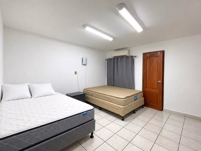 KW -  CASA EN VENTA EN RESIDENCIAL LAS COLINAS, MANAGUA - Imagen 6