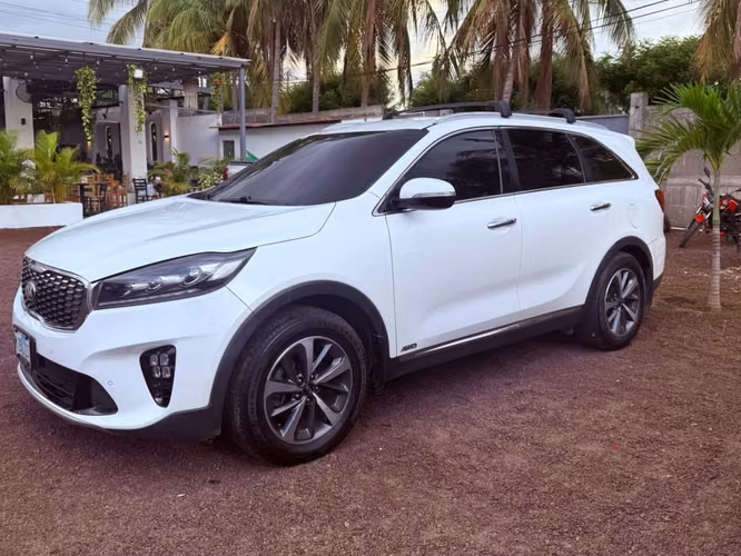 Vendo kia sorento año 2018 