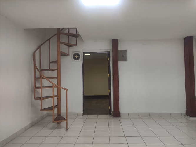 Renta de local de oficinas  - Imagen 11