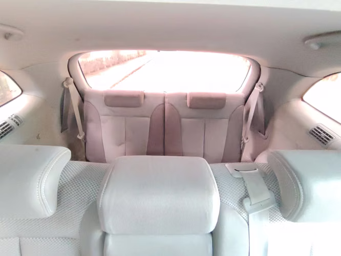 Hyundai Santa Fe 2008 / Diesel 3 Filas, Económica, Donde esta y como está! - Imagen 12