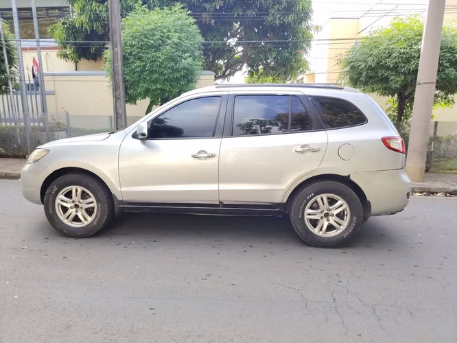 Hyundai Santa Fe 2008 / Diesel 3 Filas, Económica, Donde esta y como está! - Imagen 7