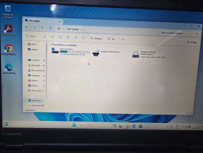 se vende laptop Lenovo modelo t440p de 14 pulgadas con 8gb en ram y 180gb en disco estad solido llama al  - Imagen 8
