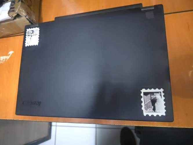 se vende laptop Lenovo modelo t440p de 14 pulgadas con 8gb en ram y 180gb en disco estad solido llama al  - Imagen 4