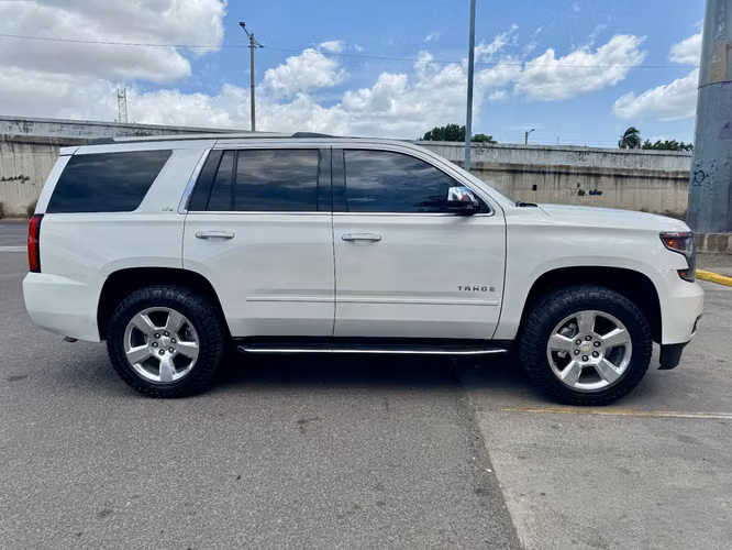 CHEVROLET TAHOE 