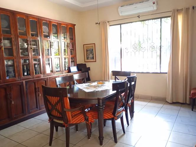 Casa Colonisl Los Robles