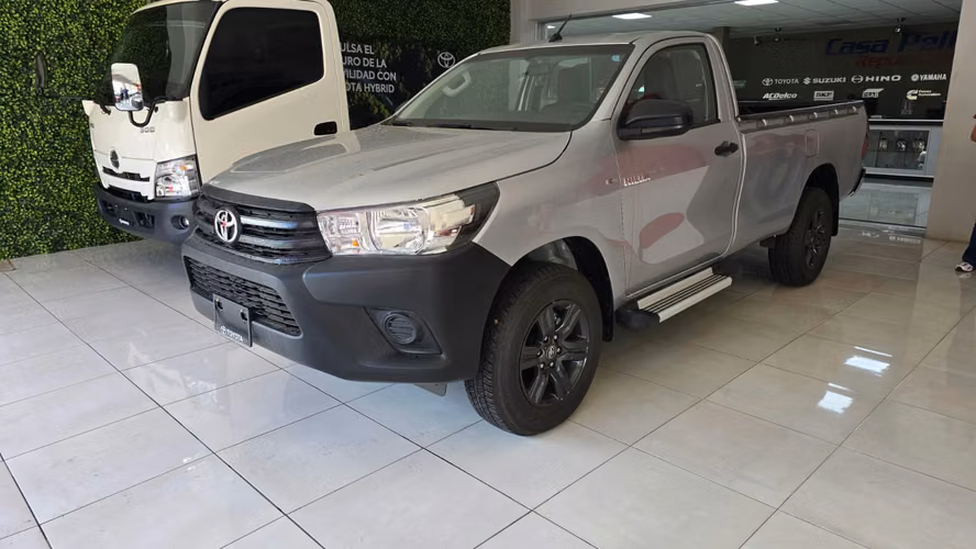 Hilux de una cabina 2027 4x4  - Imagen 8