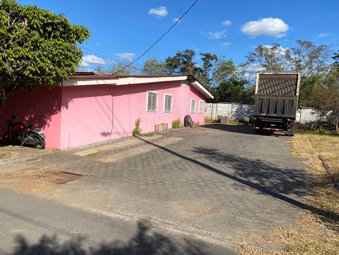 EB-Vendo casa en Carretera Norte