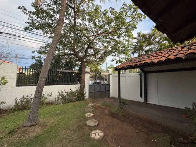 Alquilo propiedad para oficinas - Imagen 7