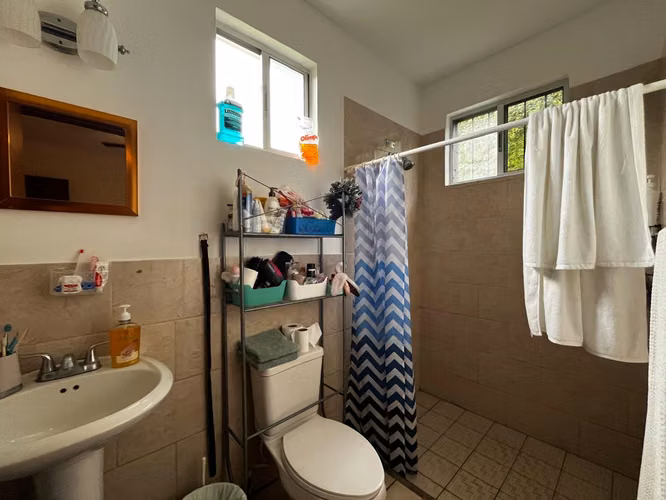 Se Vende - Bonita y Acogedora Casa, en Exclusivo Residencial