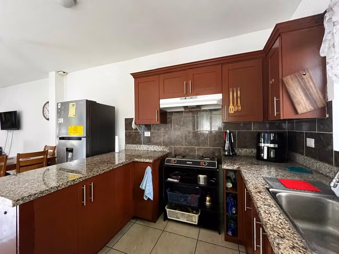 Se Vende - Bonita y Acogedora Casa, en Exclusivo Residencial