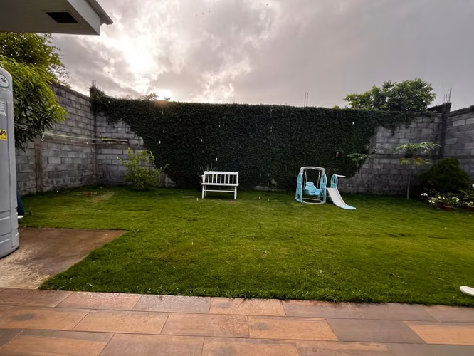 Se Vende - Bonita y Acogedora Casa, en Exclusivo Residencial