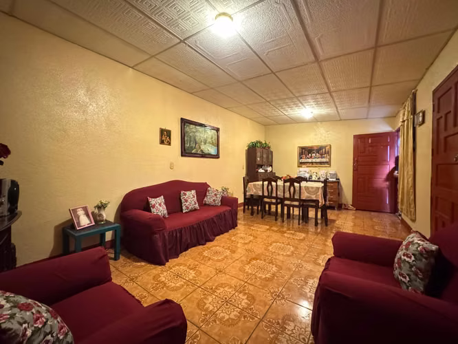 Venta de Casa en Barrio Santa Rosa 