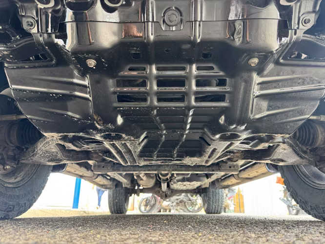 Hilux Srv 2025 como nueva único dueño - Imagen 7