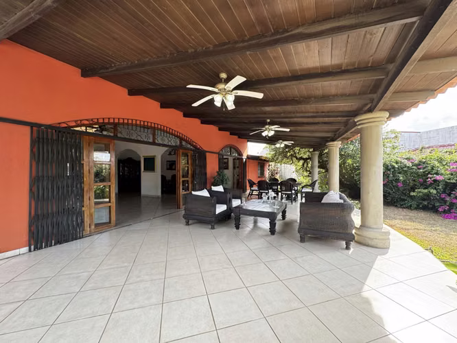 Venta de Casa en Las Colinas  - Imagen 6